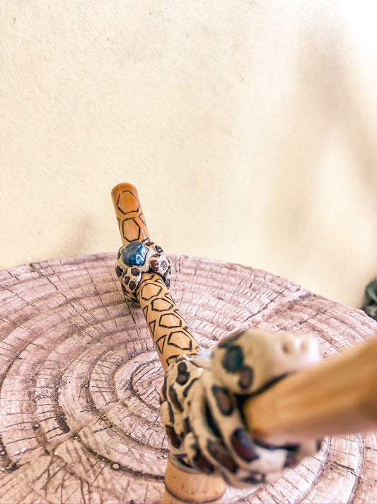 Tepi Serpente Sagrada - estampa onça com desenho tribal